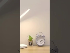 Élégante lampe de table blanche de 5 watts et commande tactile