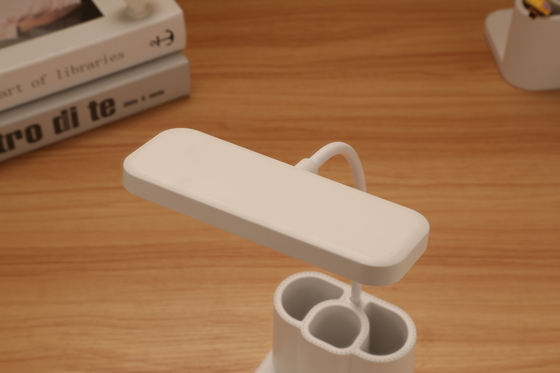 Éclairage de bureau réglable Smart LED Designed Desk Lamp