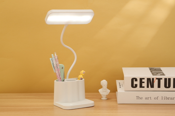Éclairage de bureau réglable Smart LED Designed Desk Lamp