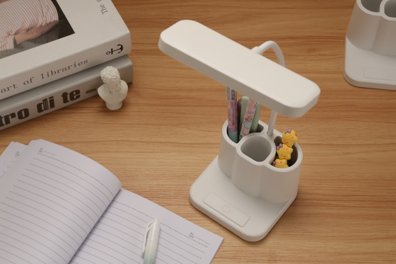 Éclairage de bureau réglable Smart LED Designed Desk Lamp