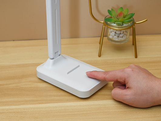 Portable lampe à écrans de bureau de bureau d'étude lampe de protection oculaire pour chambre à coucher