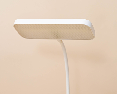 Lampe de table USB pliable à bras réglable avec commutateur de commande tactile