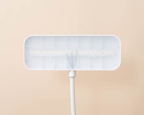 Lampe de table USB pliable à bras réglable avec commutateur de commande tactile
