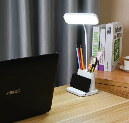Lampe de table de chambre à coucher moderne avec bras réglable