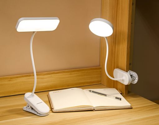 Lampe de table LED à commande tactile électrique moderne / lampe de table avec réglage de luminosité à trois niveaux
