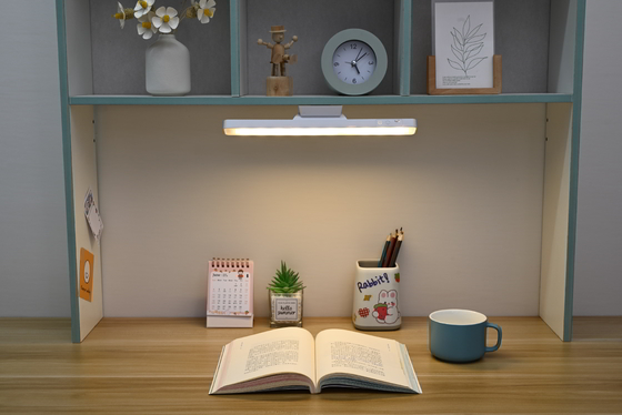 Lampe de table à LED déglaçable 5W à commande tactile dans la température de couleur 3500-6500K