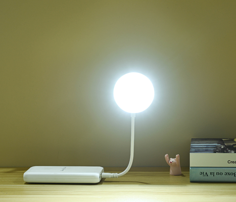 3500-6500K Lampes de table rechargeables à couleur LED pour soins oculaires avec réglage multi-angle