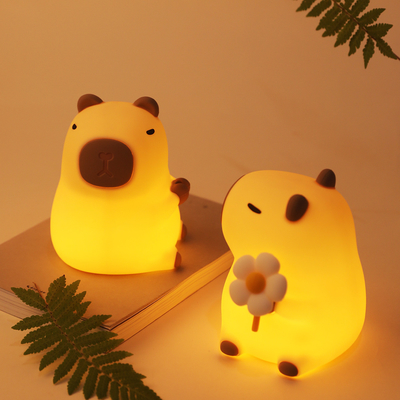 Cute Silicone Capybara Lumière de nuit Lumière de nuit pour enfants Cadeau USB Rechargeable Lumière de nuit pour animaux de silicone