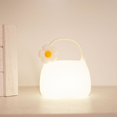 Lampe de table LED blanche chaude pour la chambre à coucher