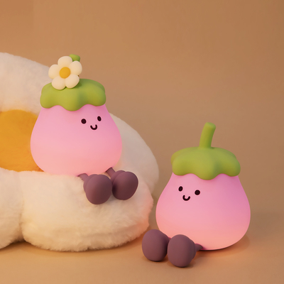Fabrique en gros Cartoon Soft Silicone LED Nuit Lumières mignonnes Petites Aubergines Lampes de chevet Portable USB Rechargeable Lumières de chambre à coucher