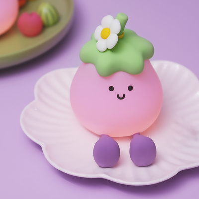 2025 Vente à chaud LED à batterie USB alimenté à l'aubergine Lumières de nuit pour enfants Lampes pour la décoration de la maison Éclairage des fêtes Lumières de nuit Pour cadeau