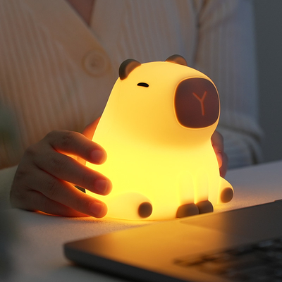 Nouveau Cute Capybara Silicone Lumière de nuit USB Rechargeable Led Pat Lamp Timing Dimming Table décorative Dormir Lumière de nuit