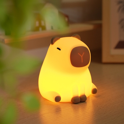 Créatif Capybara LED Lumière de nuit Cute lampe de table de silicone pour chambre d'enfant Smart Home cadeau