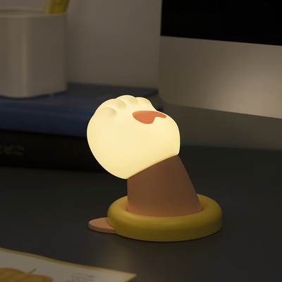 Lumière de nuit à patte de chat avec source d'alimentation à batterie et conception multifonctionnelle
