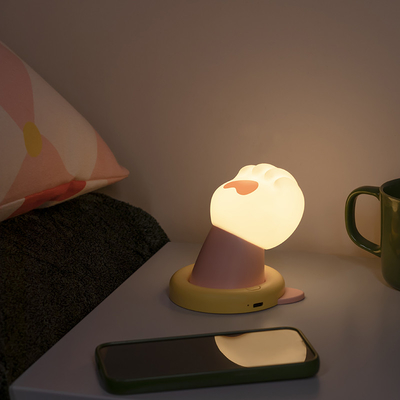 Lumière de nuit à patte de chat avec source d'alimentation à batterie et conception multifonctionnelle