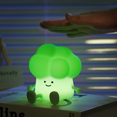 Cute dessin animé brocoli pour accompagner les enfants à dormir lumière de nuit de silicone lampe de lit rechargeable légumes