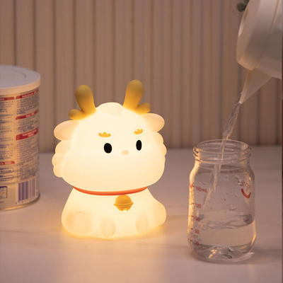 Charge de dragon à la voix intelligente avec couchage en silicone Pat Créatif Nuit de lumière cadeau