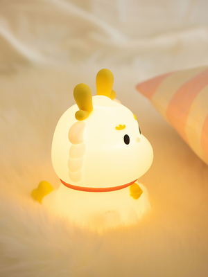 Charge de dragon à la voix intelligente avec couchage en silicone Pat Créatif Nuit de lumière cadeau