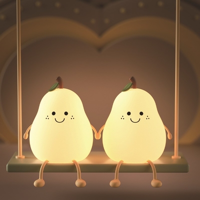 Lumière de nuit en silicone 7 couleurs Dimming Touch USB Cartoon rechargeable Lampade de chevet Dortoir décor Cute cadeau pour enfant