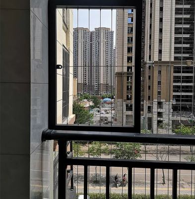 La grille invisible du balcon La solution parfaite pour une sécurité et une durabilité élevées