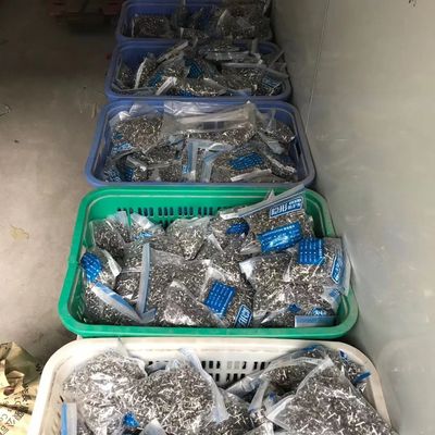 Grilles de balcon en aluminium à cadre de voie de 6 m Grilles de sécurité de balcon de précision conçues pour une installation et une protection faciles