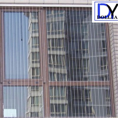 Grille invisible en acier inoxydable 316 avec un espacement de fils de 5 cm pour une évacuation facile en cas d'incendie