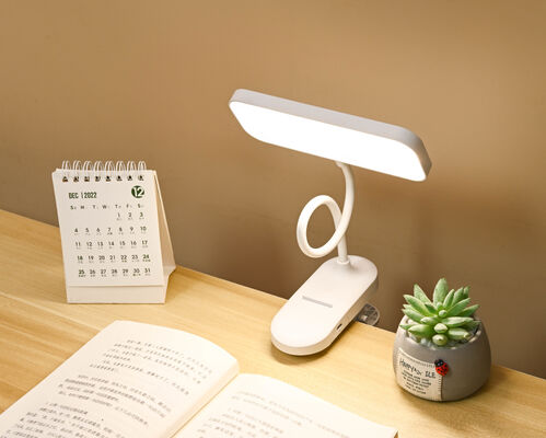 Lampes de table tactiles modernes avec lampe de bureau à écran flexible à écran éteint à batterie alimentée pour la lecture et l'étude
