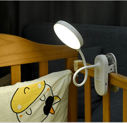 LED Plug Petite lampe portable USB Lumière de table intelligente 800mA Anti-éblouissement tuyau flexible Lumière d'apprentissage pour chambre