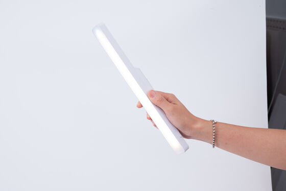 Lampe de bureau pliable style moderne économie d'énergie luminosité réglable solution d'éclairage pour bureau, étude, lecture