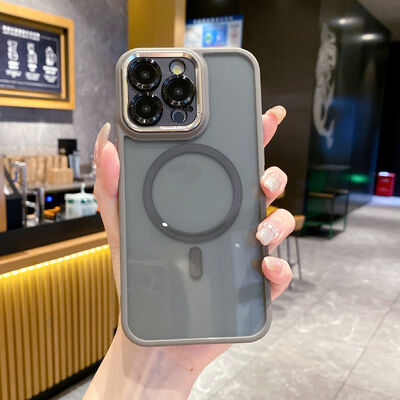 Coque de téléphone magnétique semi-transparente antichoc pour iPhone 17