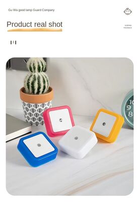 Cute lampe de nuit avec capteur de mouvement fournissant une lumière douce