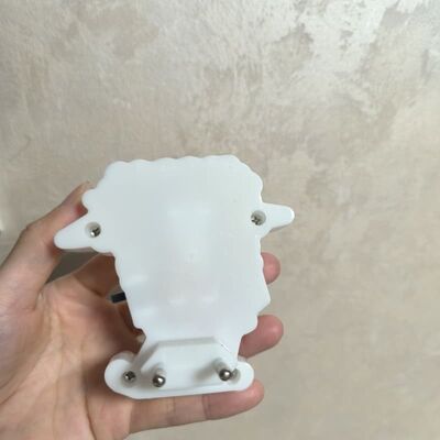 Veilleuse enfichable, alimentation secteur, tension 110-240V, fournissant un éclairage constant et économe en énergie pour de multiples environnements