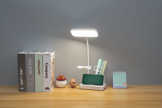 Lampe de bureau rechargeable adaptée à l'étude chambre à coucher Économie d'énergie et batterie de longue durée
