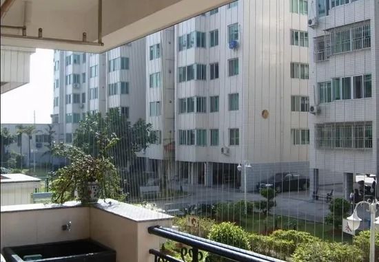 Stainless Steel Window Invisible Grille with 2.0mm Wire Distance Gap 400 kg Tensile Impact and Dust-proof Protection