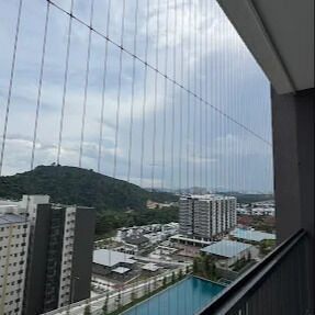 Balcon Grille Invisible solution de sécurité à mailles transparentes combinant durabilité et esthétique pour les bâtiments modernes