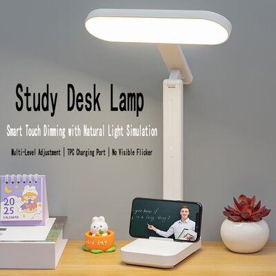 Lampe de table à LED certifiée CE FCC Style moderne 5V 1A Voltage nominale Lumière de bureau flexible à bras parfaite pour la lecture et le travail