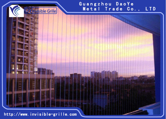 Installez l'aluminium de cadre fixe et le fil d'acier inoxydable pour les grils invisibles de fenêtre