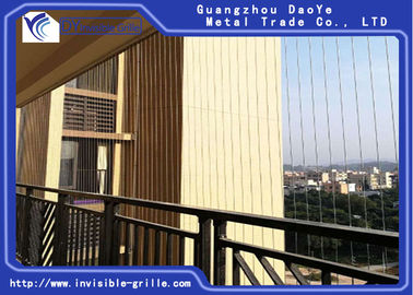 Les solides solubles invisibles fortement durables grillent pour des conceptions modernes et belles de balcon