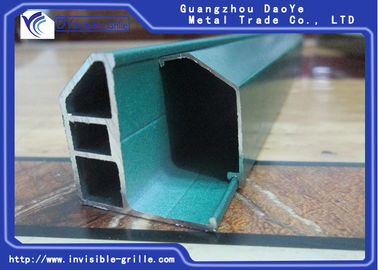 Installation facile de balcon de voie ferroviaire en aluminium invisible faite sur commande de gril